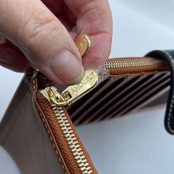 NWOT Andoilt  RFID Carmel leather two sided wallet. - Picture 7 of 10